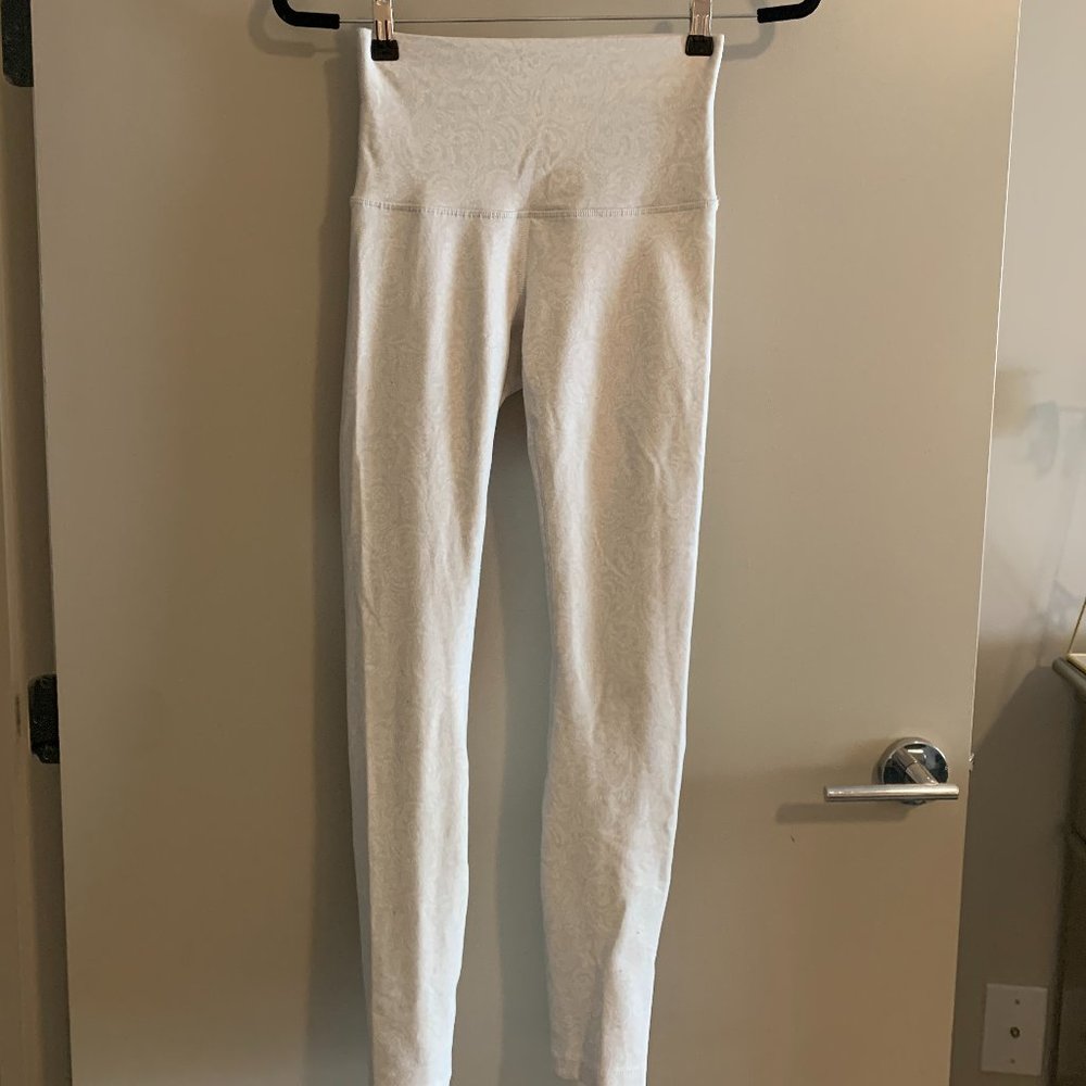 Lululemon WonderUnder White legging
